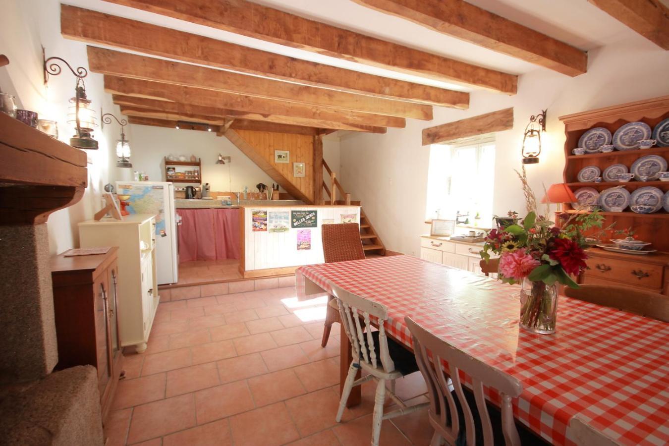 Le Moulin De Pensol - Gites Bagian luar foto