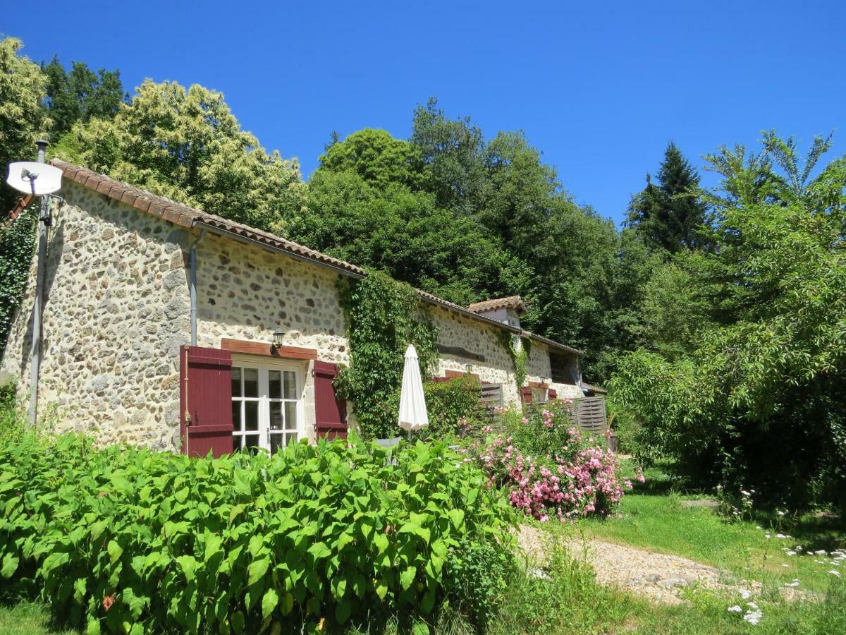 Le Moulin De Pensol - Gites Bagian luar foto