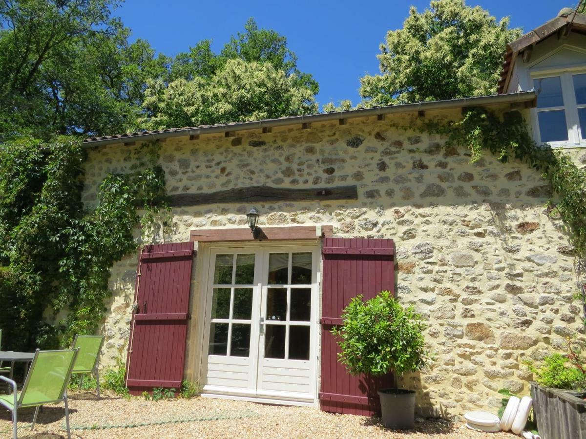 Le Moulin De Pensol - Gites Bagian luar foto